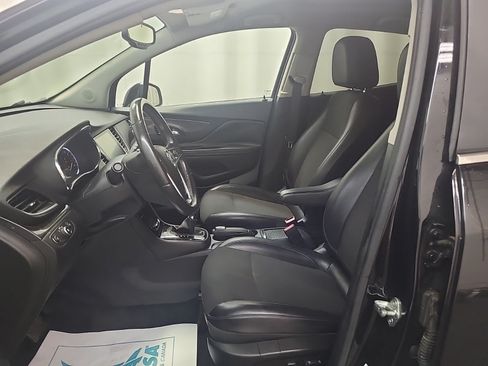 Used 2018 Buick Encore Preferred FWD image 5