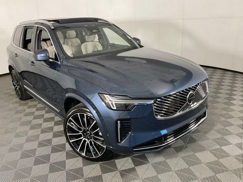 Certified 2025 Volvo XC90 B6 Ultra w/ Protection Package Premier AWD/4WD image 44