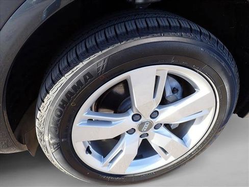 Used 2019 Audi Q5 2.0T Premium w/ Convenience Package image 7