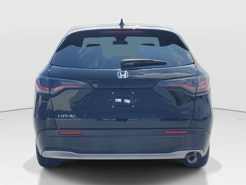 Used 2023 Honda HR-V Sport image 6