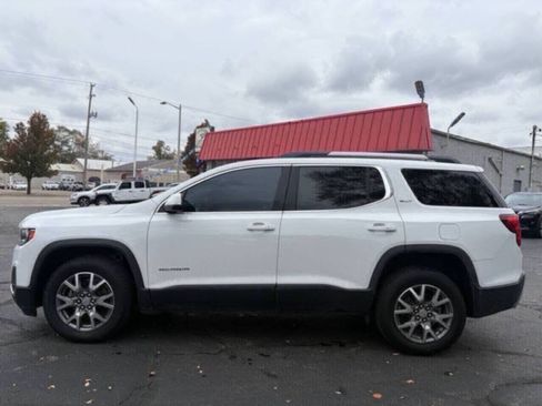 Used 2020 GMC Acadia SLT FWD image 2