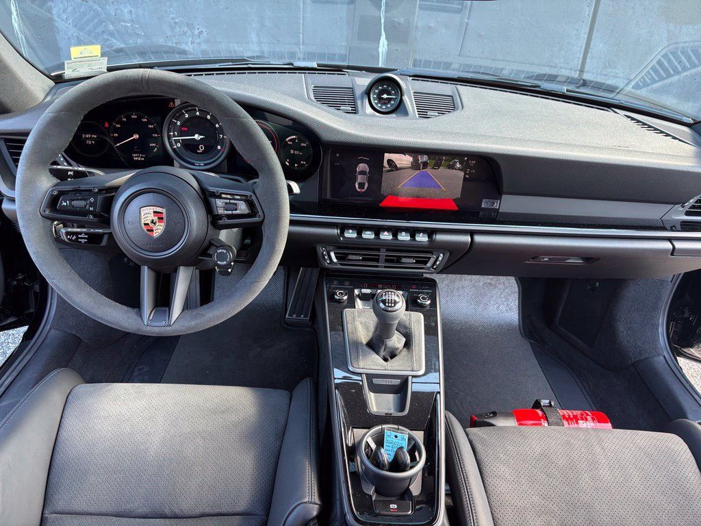 Certified 2024 Porsche 911 Carrera T RWD image 20