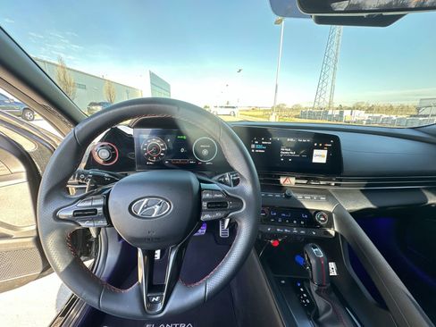 Used 2023 Hyundai Elantra N Line image 11