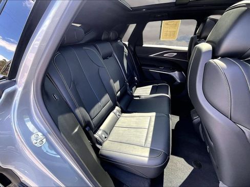 Certified 2025 Cadillac Lyriq Luxury w/ LPO, Floor Liner Package AWD/4WD image 25
