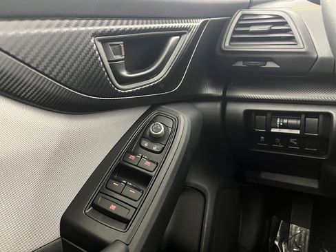 Used 2021 Subaru Crosstrek 2.0i Premium w/ Moonroof Package image 25