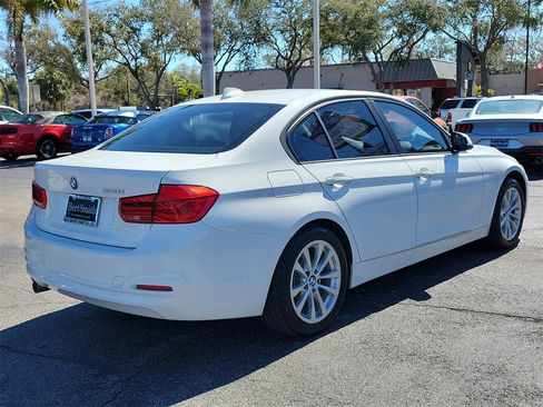 Used 2017 BMW 320i Sedan image 3