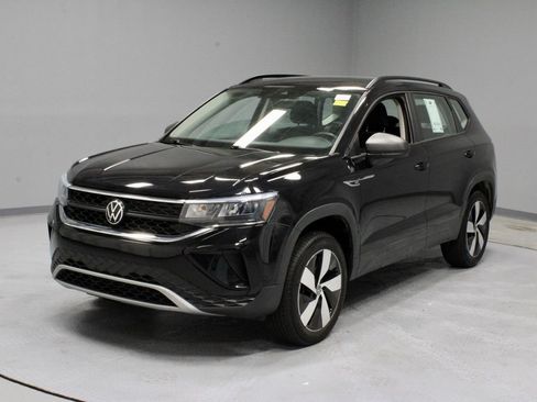 Used 2023 Volkswagen Taos S w/ Driver Assistance Package AWD/4WD image 6