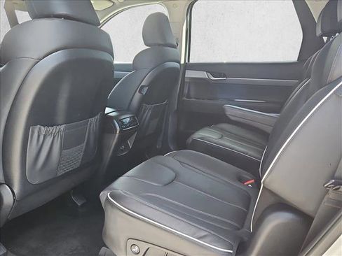 Used 2024 Hyundai Palisade SEL image 19