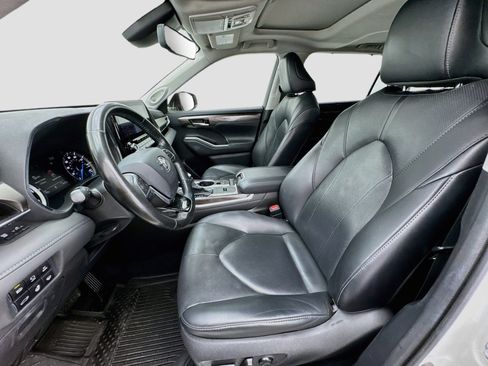 Used 2021 Toyota Highlander Limited AWD/4WD image 13