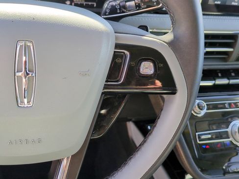 Used 2022 Lincoln Corsair FWD w/ Equipment Group 101A image 18