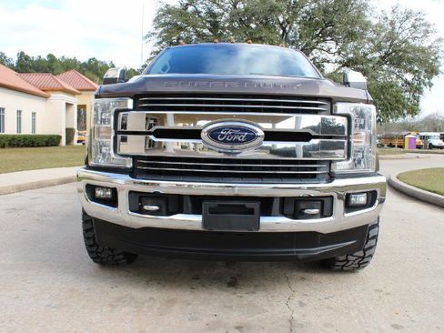 Used 2017 Ford F250 Lariat w/ Lariat Ultimate Package image 7