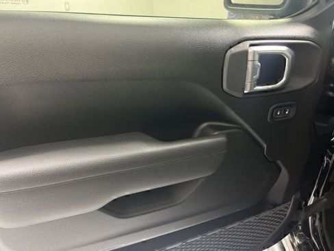 New 2026 Jeep Gladiator Sport AWD/4WD image 6