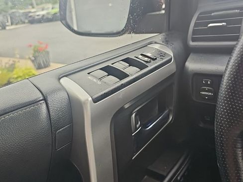 Used 2024 Toyota 4Runner Limited AWD/4WD image 10