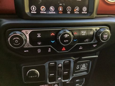 Used 2023 Jeep Gladiator Rubicon w/ LED Lighting Group image 50