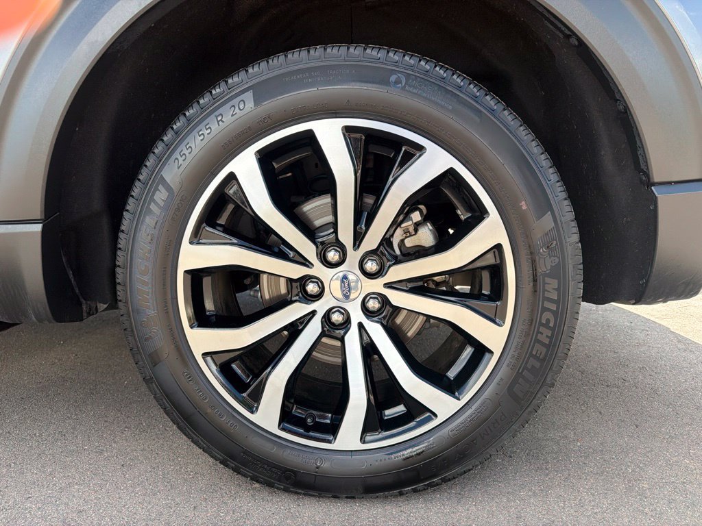Used 2025 Ford Explorer ST-Line AWD/4WD image 35