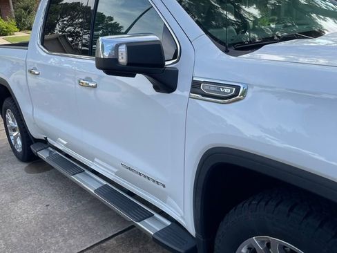 Used 2021 GMC Sierra 1500 SLT AWD/4WD image 3