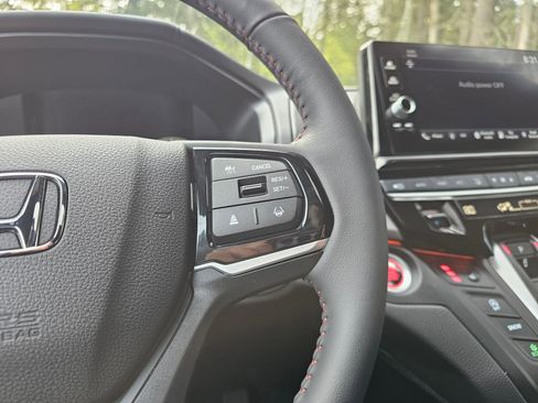 Used 2026 Honda Odyssey Sport-L image 30