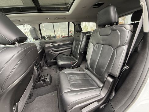 Used 2023 Jeep Grand Cherokee L Limited image 32