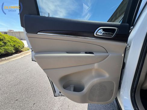 Used 2014 Jeep Grand Cherokee Limited AWD/4WD image 49