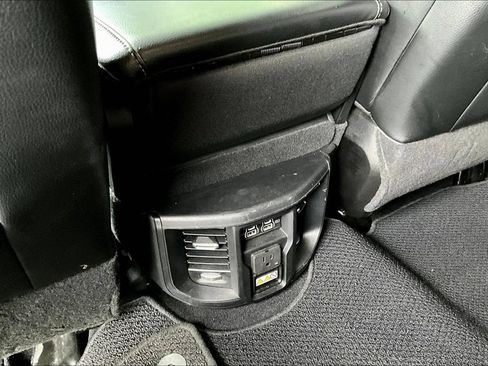 Used 2024 RAM 2500 Laramie AWD/4WD image 13