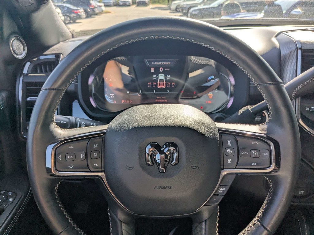 Used 2025 RAM 3500 Limited AWD/4WD image 26