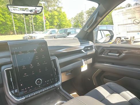 New 2026 GMC Yukon XL Elevation w/ Elevation Premium Package AWD/4WD image 20