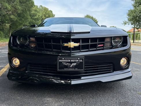 Used 2010 Chevrolet Camaro SS RWD image 10