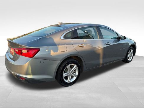 Used 2024 Chevrolet Malibu LT FWD image 5