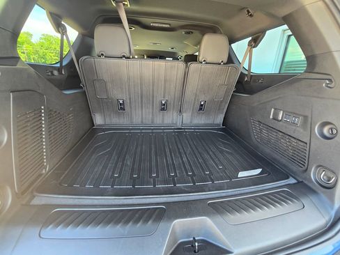 Used 2025 GMC Yukon XL Elevation RWD image 28