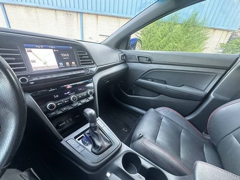 Used 2019 Hyundai Elantra Sport w/ Premium Package 03 FWD image 32