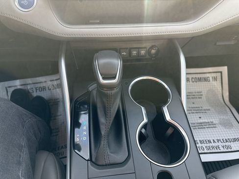 Used 2020 Toyota Highlander XLE image 53