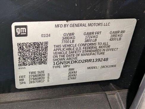 Used 2024 Chevrolet Suburban Z71 w/ Luxury Package image 27