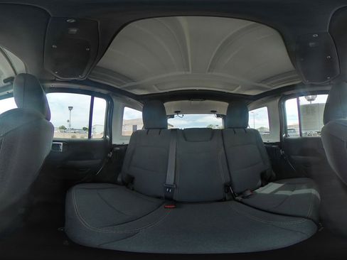 Used 2025 Jeep Wrangler Sahara AWD/4WD image 42