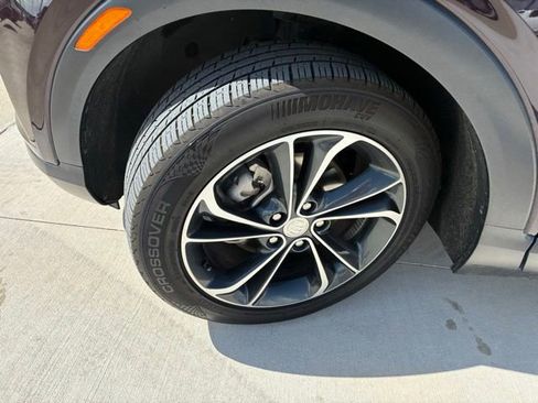 Used 2020 Buick Encore GX Essence w/ Advanced Technology Package FWD image 10