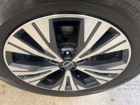 Certified 2023 Nissan Rogue SV image 41