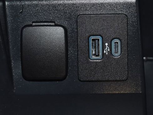 Used 2021 Ford Explorer ST w/ ST Street Pack image 19