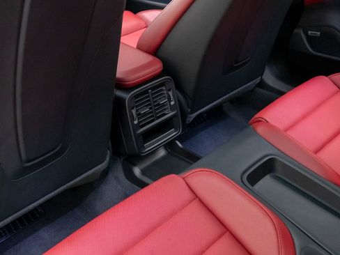 Used 2023 Porsche Taycan GTS image 17