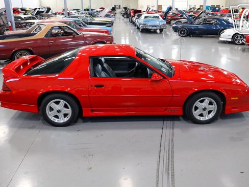 Used 1991 Chevrolet Camaro Z28 image 39