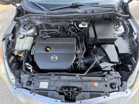 Used 2011 MAZDA MAZDA3 i Sport FWD image 17