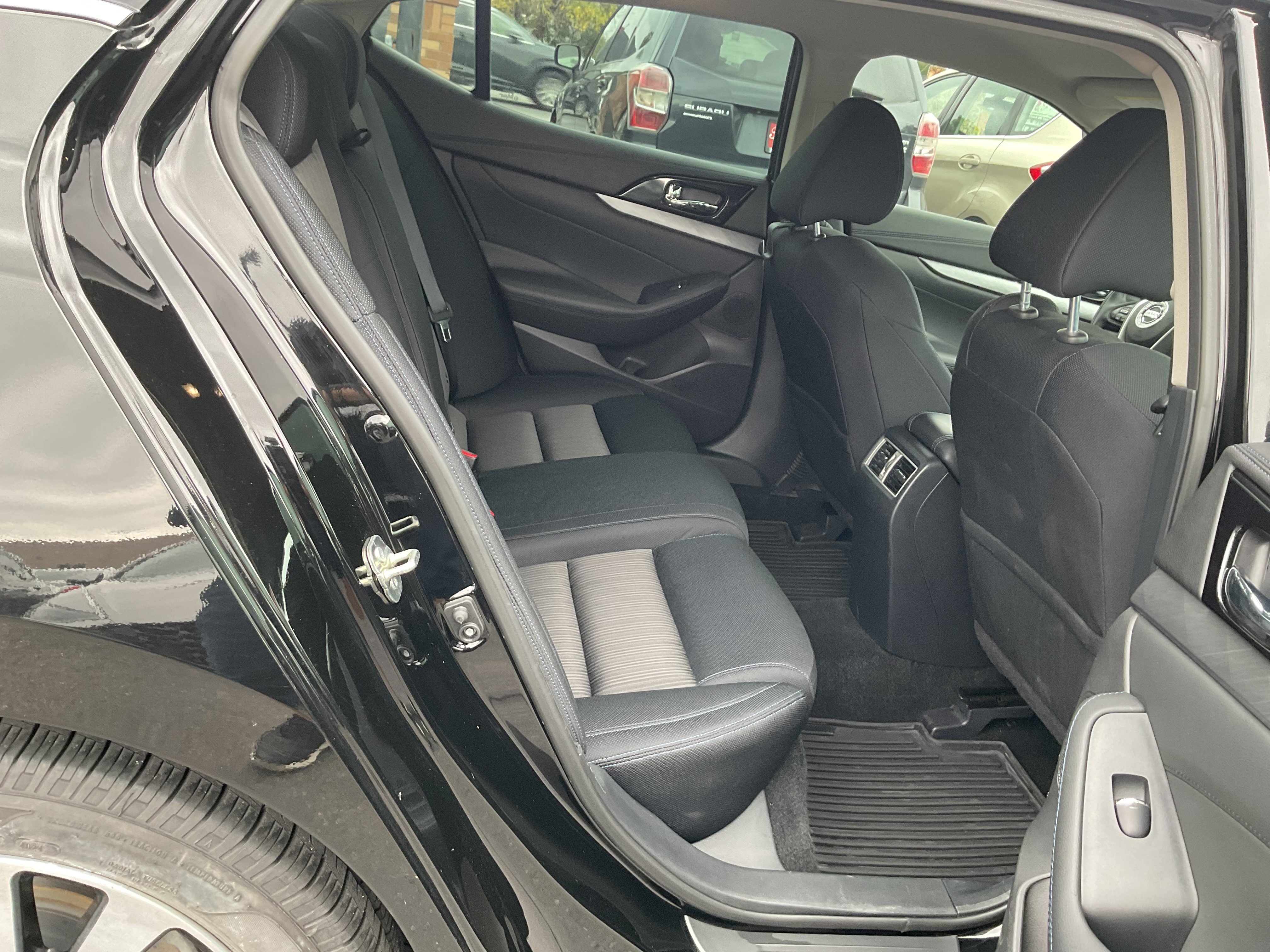 Used 2018 Nissan Maxima 3.5 S FWD image 12
