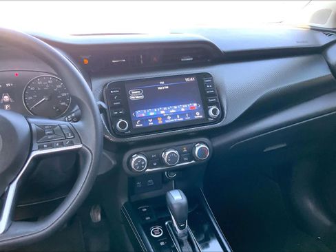 Used 2024 Nissan Kicks SV w/ Interior Electronics Package image 7