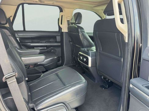 Used 2023 Ford Expedition XLT AWD/4WD image 48