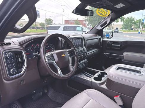Used 2022 Chevrolet Silverado 1500 LTZ AWD/4WD image 10