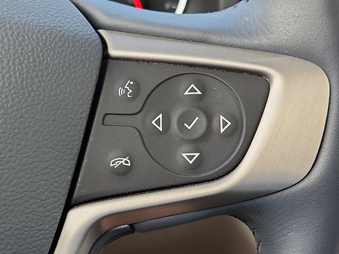 Used 2022 GMC Acadia Denali image 18