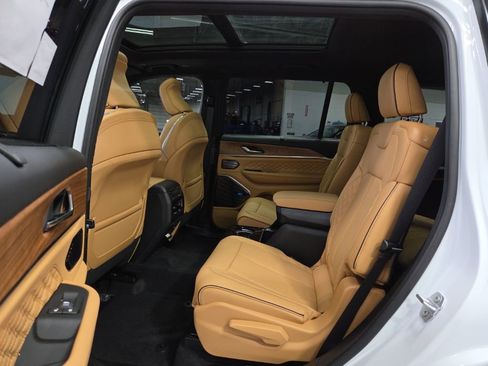 New 2026 Jeep Grand Cherokee L Summit AWD/4WD image 41
