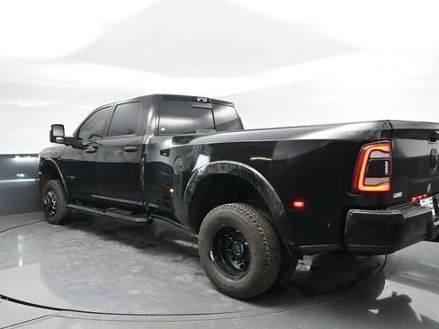 Used 2024 RAM 3500 Limited w/ Night Edition AWD/4WD image 11