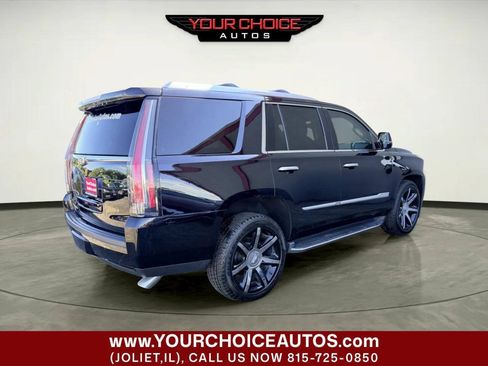 Used 2016 Cadillac Escalade Luxury AWD/4WD image 6