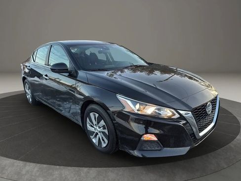 Used 2021 Nissan Altima 2.5 S FWD image 3
