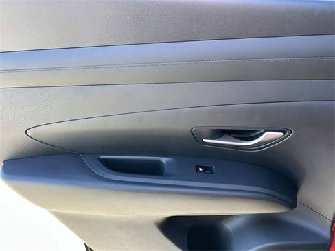 Used 2026 Hyundai Tucson SEL image 16