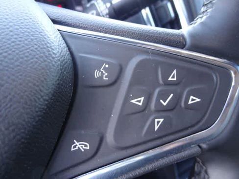 Used 2024 Chevrolet Equinox LT FWD image 20